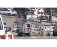 Полиция оцепила Carl Schurz Park из-за подозрительного пакета