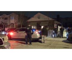 Полиция разыскивает злоумышленников после атаки на дом на Staten Island